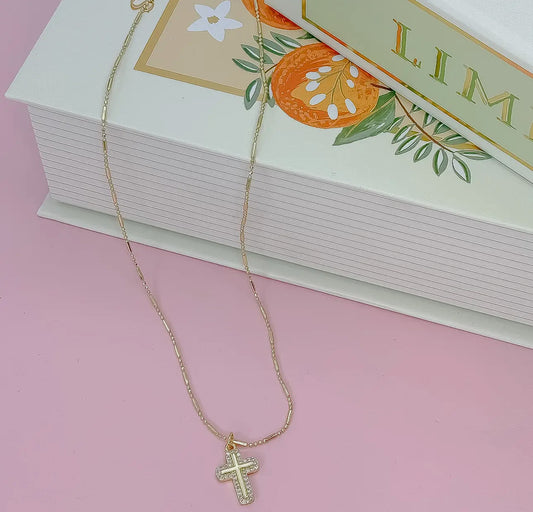 Faith & Shine
Pendant Necklace