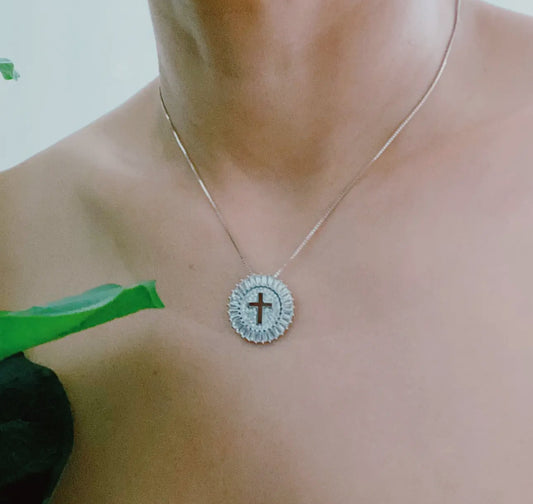 Shine Circle Cross Necklace